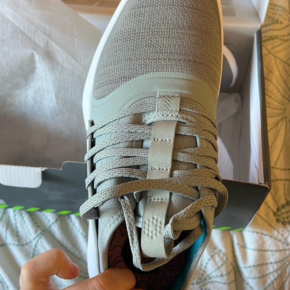 Puma Women’s Gray Sneakers